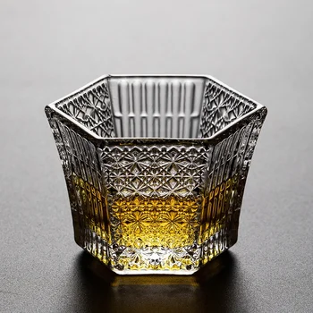 Japonija Ishizuka Kristalų Cugaru Sake Taurės Senamadiškas Graviruotas Šešiakampis Viskio Stiklo Boutique Įkvėpė Viskio Degustacija Masažuoklis