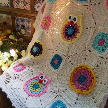 Rankų darbo baltoji pelėda originalus mados nėrimo afganistano, antklodė, pagalvėlės manė, sielovados stiliaus dovana granny aikštėje Namų puošybai